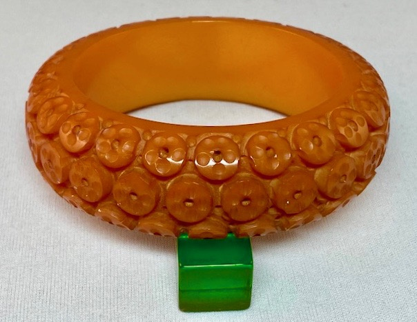 BB42 chunky pumpkin sucker carved bangle